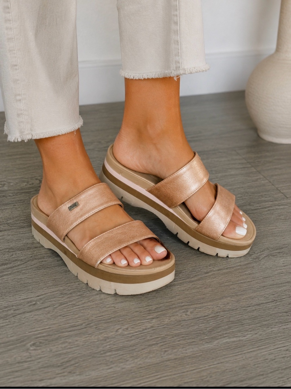 Reef Women’s Rose Gold Metallic Double Strap Platform Sandals